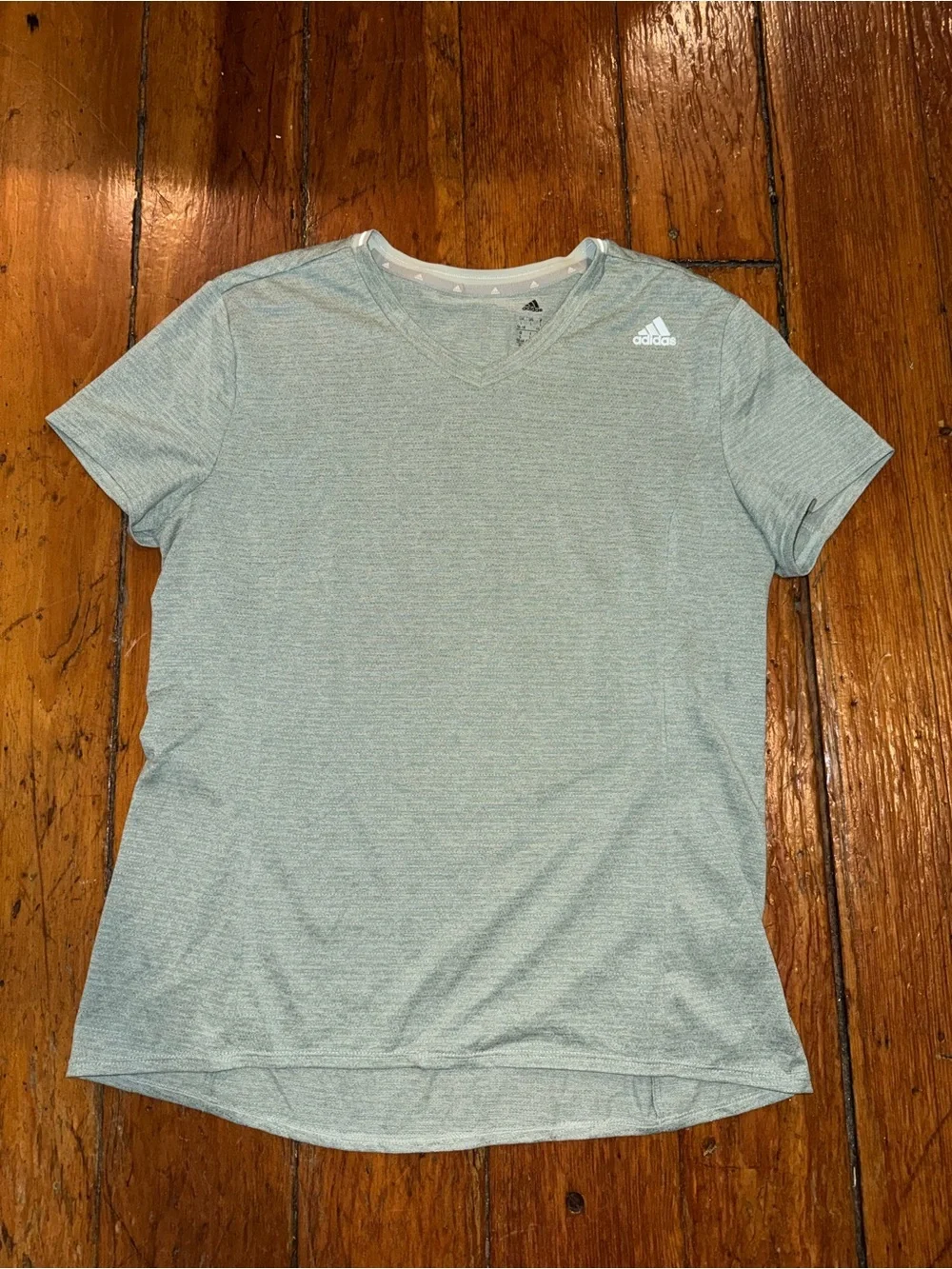 Adidas Climalite Women’s Large Sage Green V-Neck Athletic Running Workout Shirt